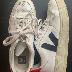 Veja V10 Sneaker